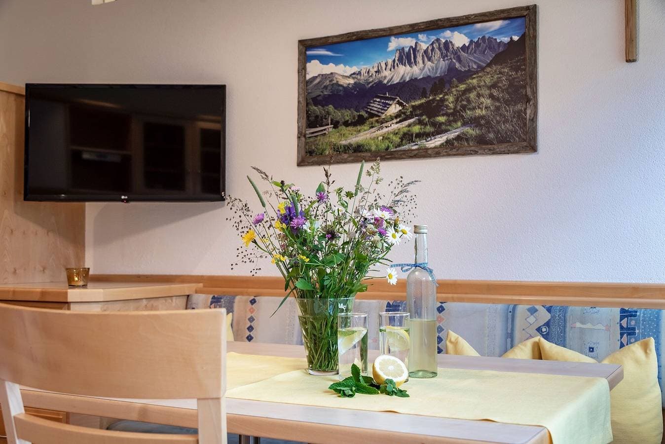 Foto 5 von 34: 'Bergblick - Ferienwohnung Fichte' mit Bergblick