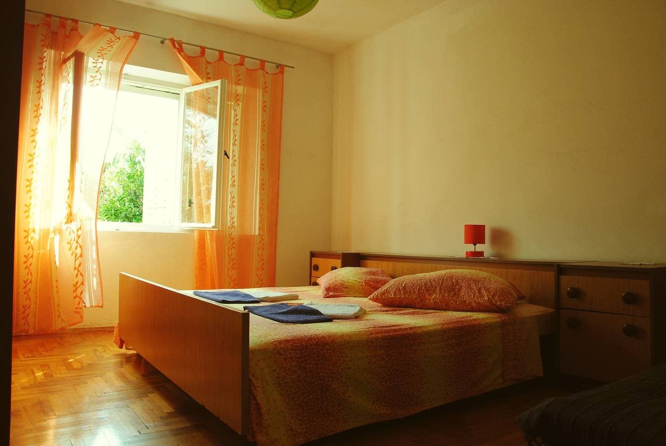 Foto 8 von 17: 3-Zimmer-Ferienwohnung am Strand Viganj, Peljesac A-634-a