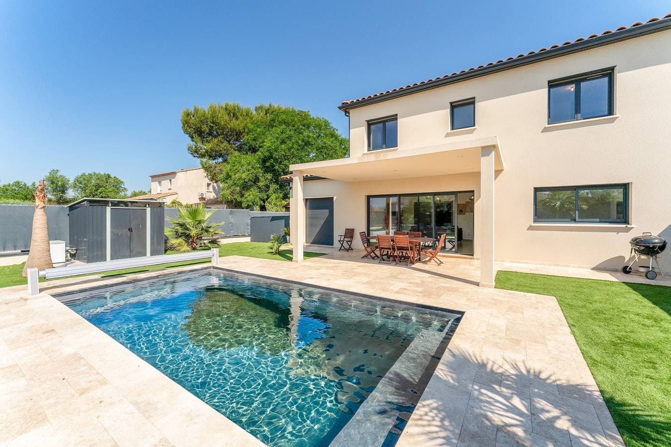 Foto 3 von 29: Voll ausgestattete Villa mit beheiztem Pool, WLAN und Klimaanlage
