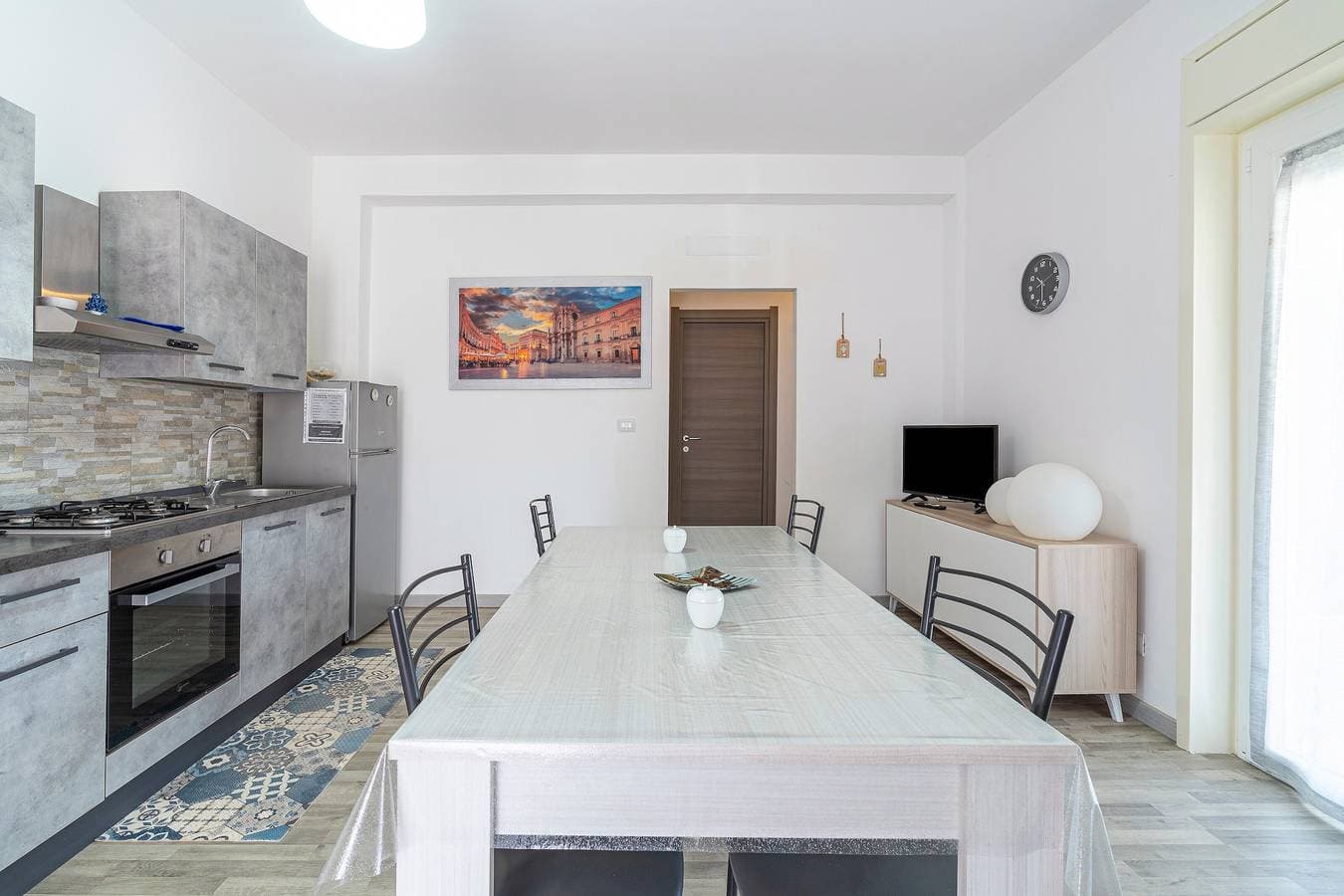 Foto 9 von 32: Apartment 'Sole Vista Giardino' mit Meerblick, WLAN und Klimaanlage