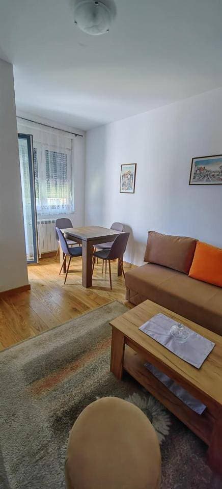 Foto 9 von 19: Two-Bedroom Apartment