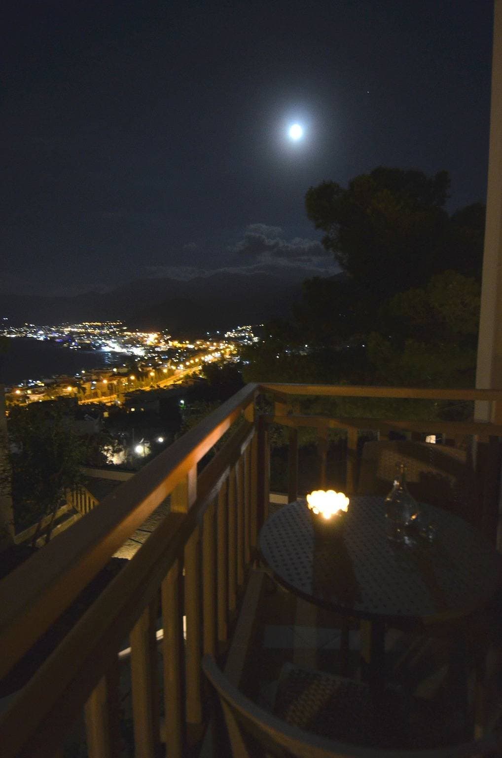 Foto 12 von 27: Villa für 4 Personen mit Balkon