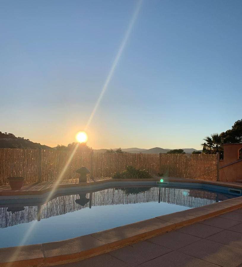 Logement avec piscine, sauna et vue imprenable 1