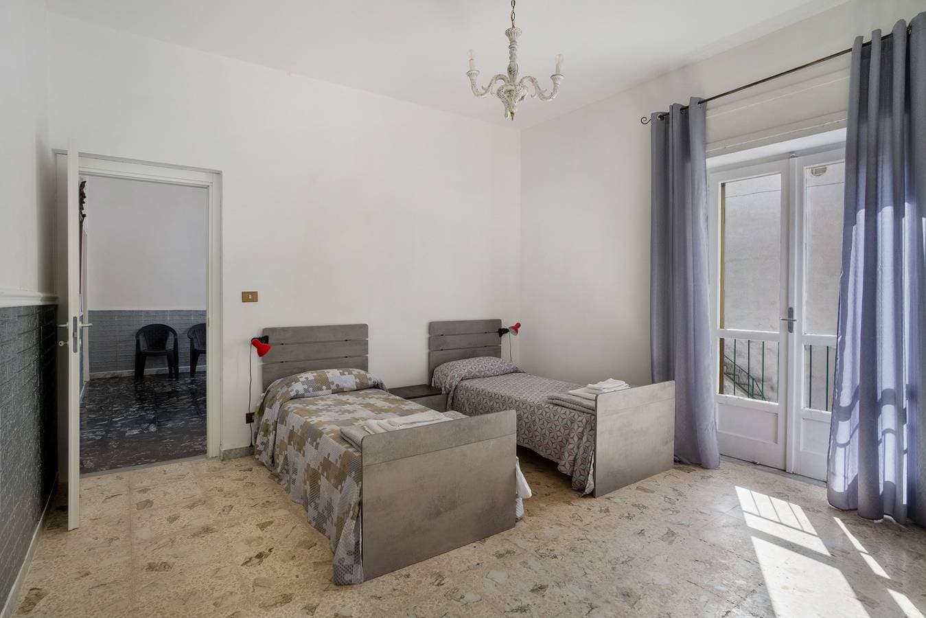 Foto 12 von 22: Ferienwohnung 'Casa Di Mieri' mit Bergblick, Wi-Fi und Klimaanlage
