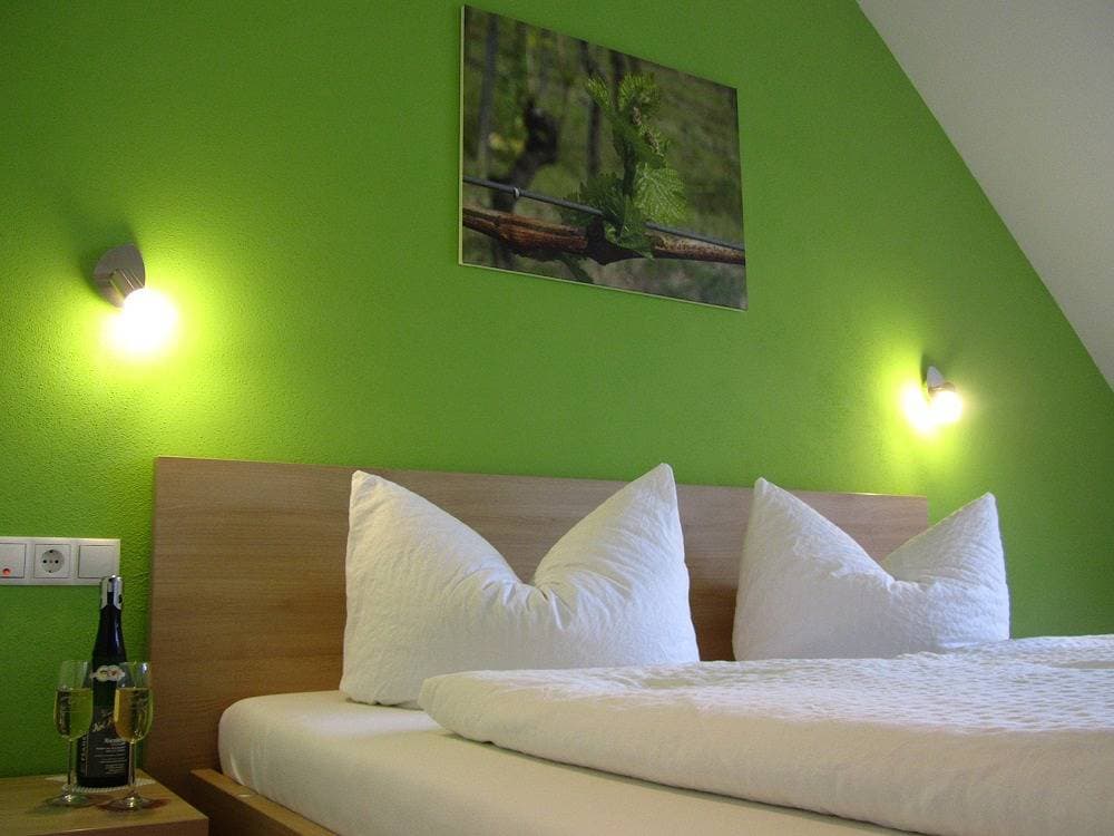 Foto 5 von 9: Weingut Karl Braun - Doppelzimmer 'Frühlingserwachen'
