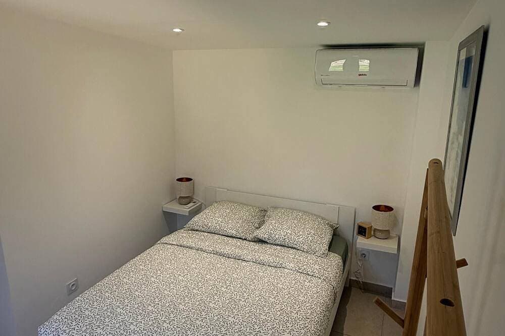 Foto 3 von 16: Mazet Noa - Quiet terrace & pool