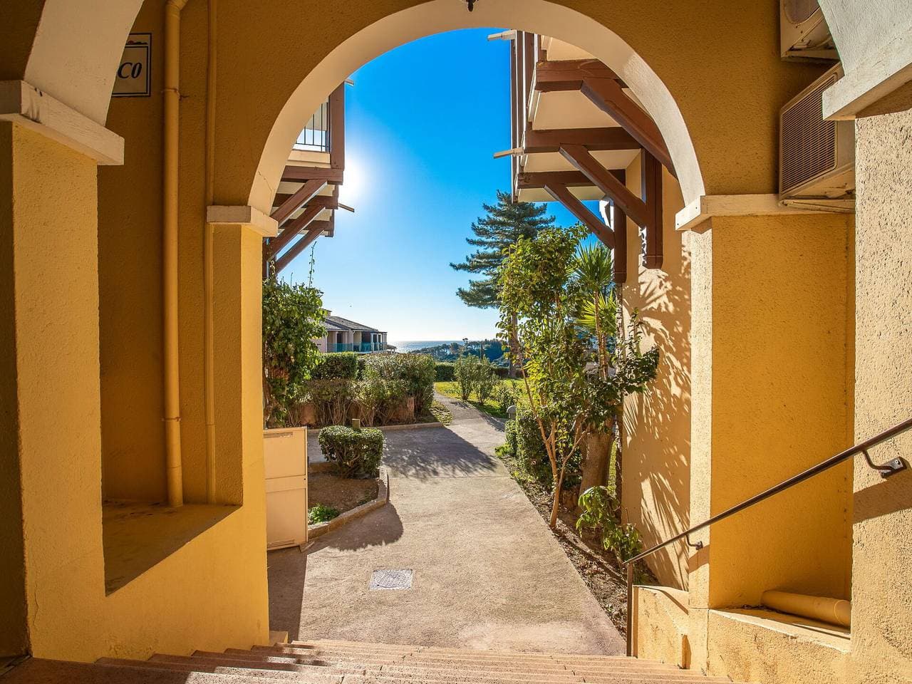 Foto 8 von 57: Agay Village Cap Esterel 400 - Le Village (C3 217) 400.39