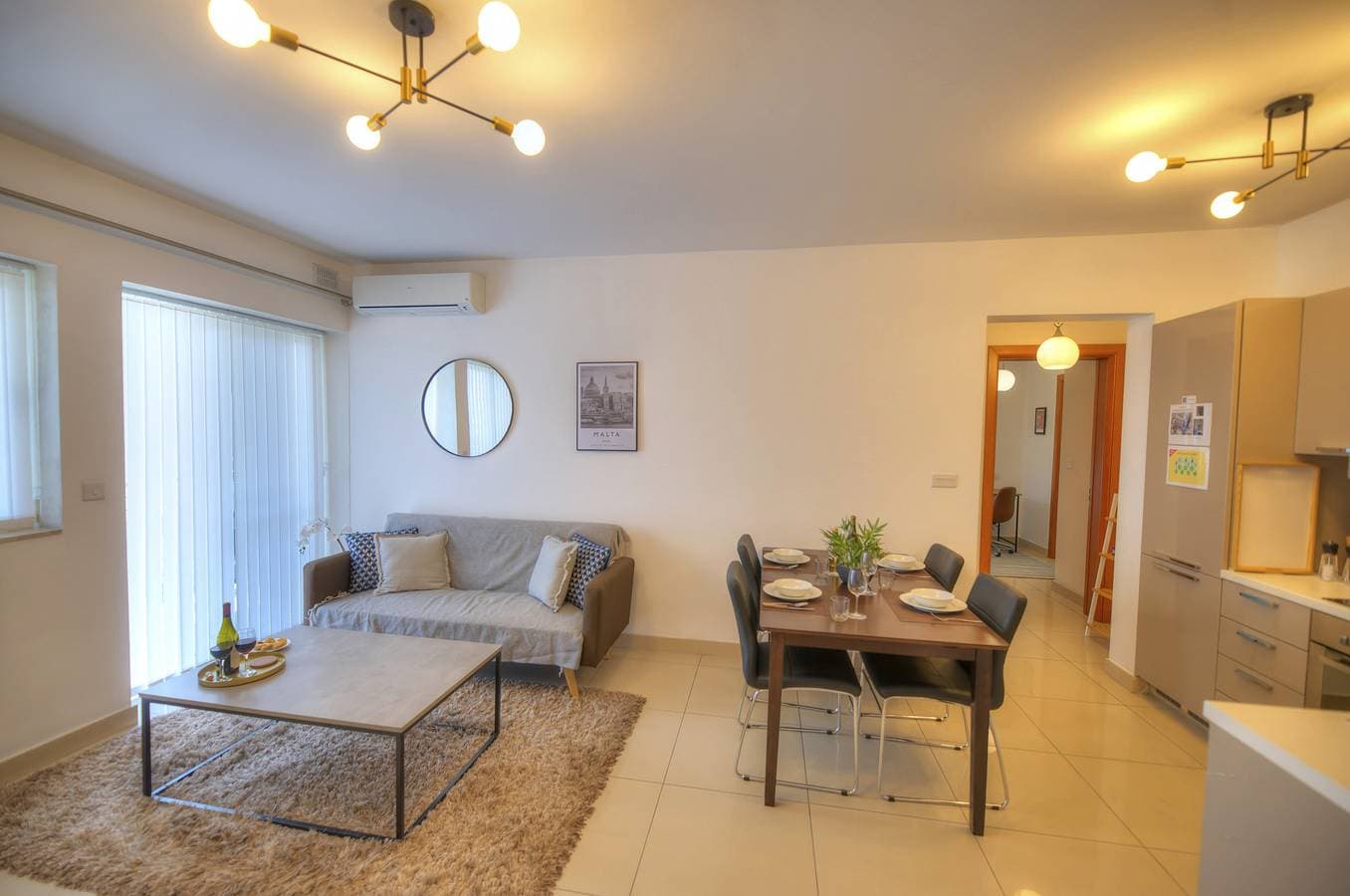 Foto 2 von 25: Ferienwohnung für 3 Personen mit Balkon