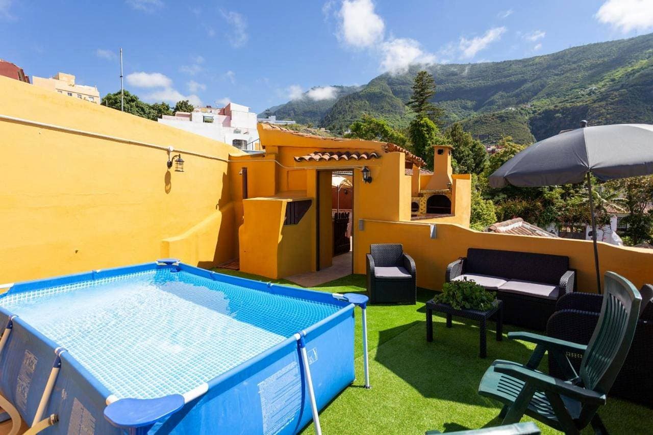 Canarian House with views and pool 1