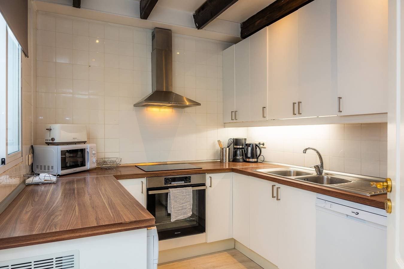 Foto 6 von 23: Ferienwohnung 'Can Roses' mit privater Terrasse, WLAN und Klimaanlage