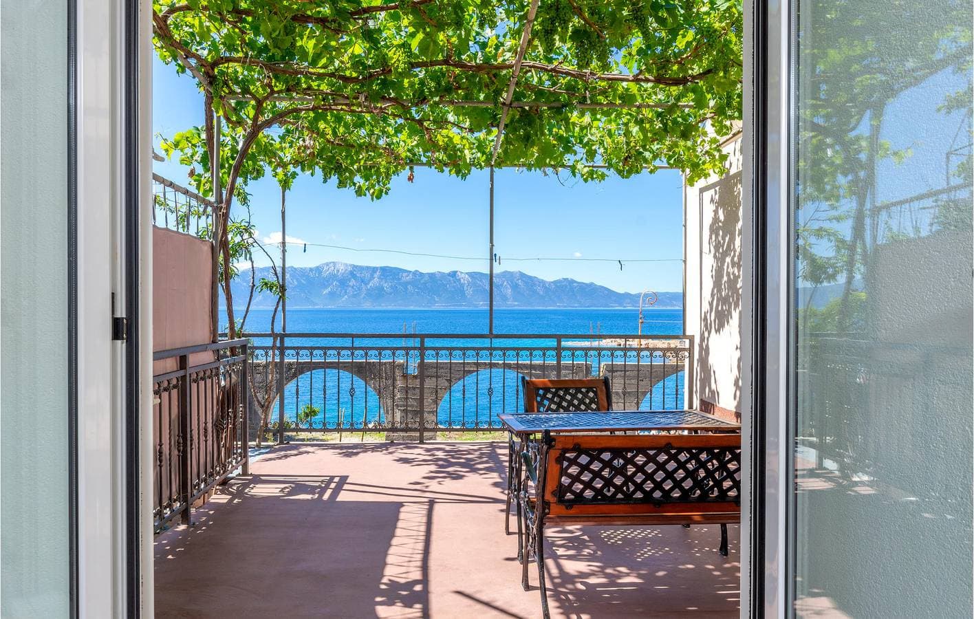 Foto 6 von 31: Gemütliche Ferienwohnung mit Terrasse, WLAN und Parkplatz in der Nähe der Küste von Sucuraj