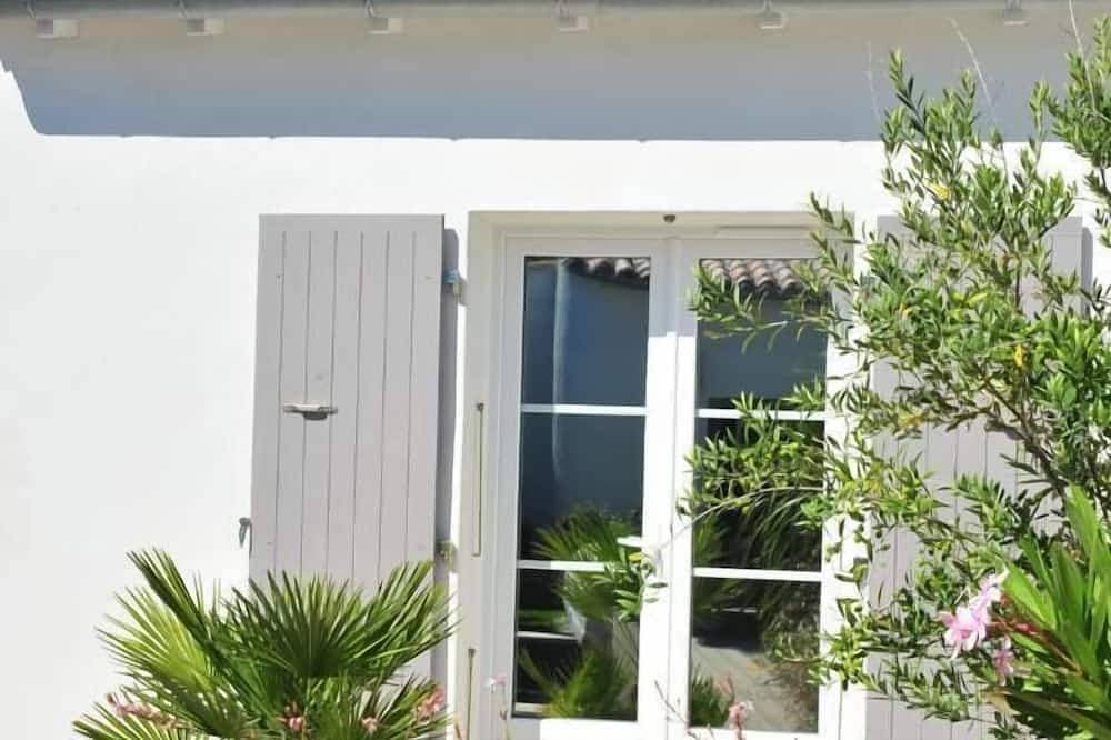 Foto 6 von 12: 5 Minuten zu Fuß vom Nordstrand entfernt, moderne Villa mit privatem Pool