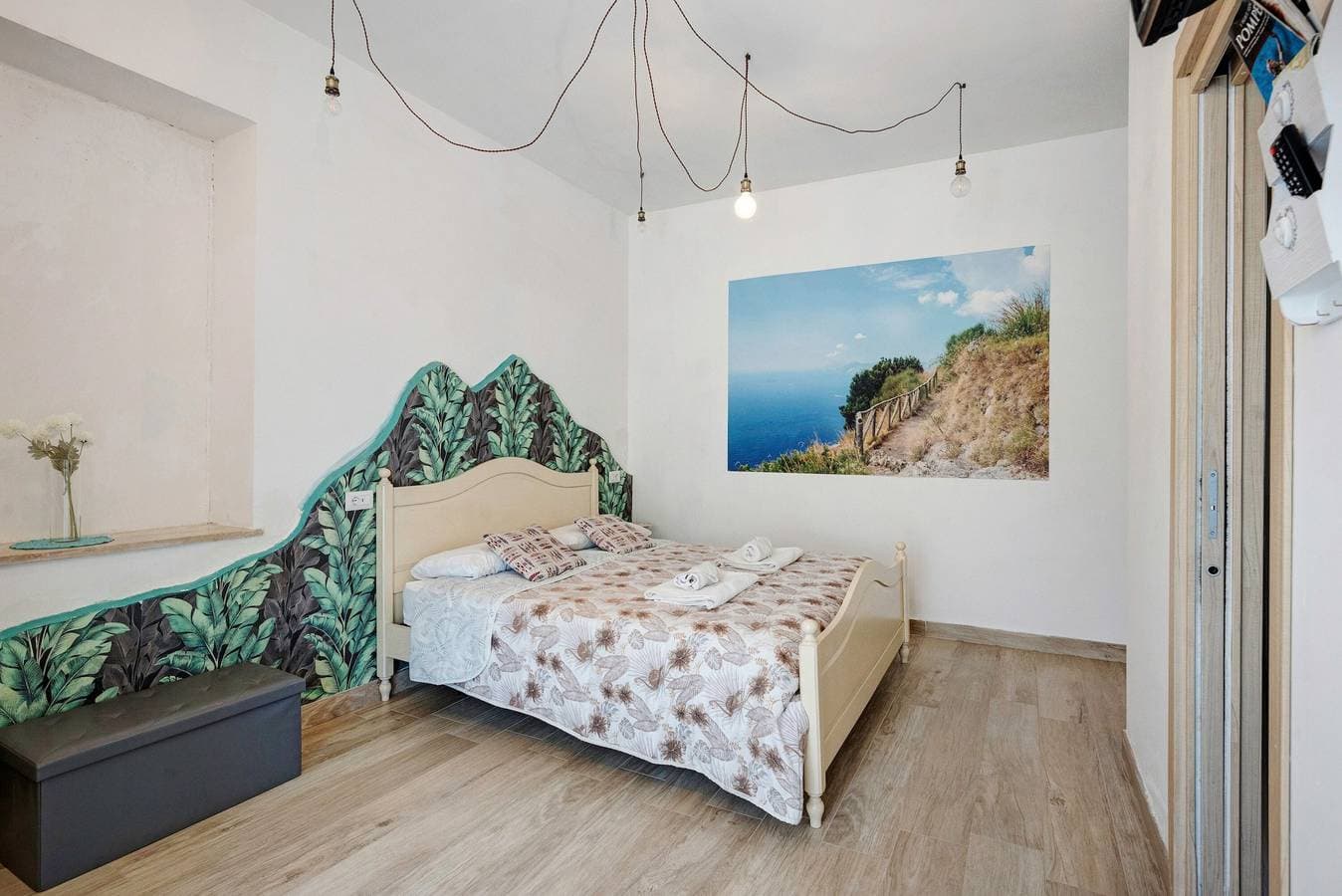 Foto 2 von 20: Zimmer 'Camera Sentieri Con Vista Vesuvio' mit Bergblick, Wi-Fi und Klimaanlage