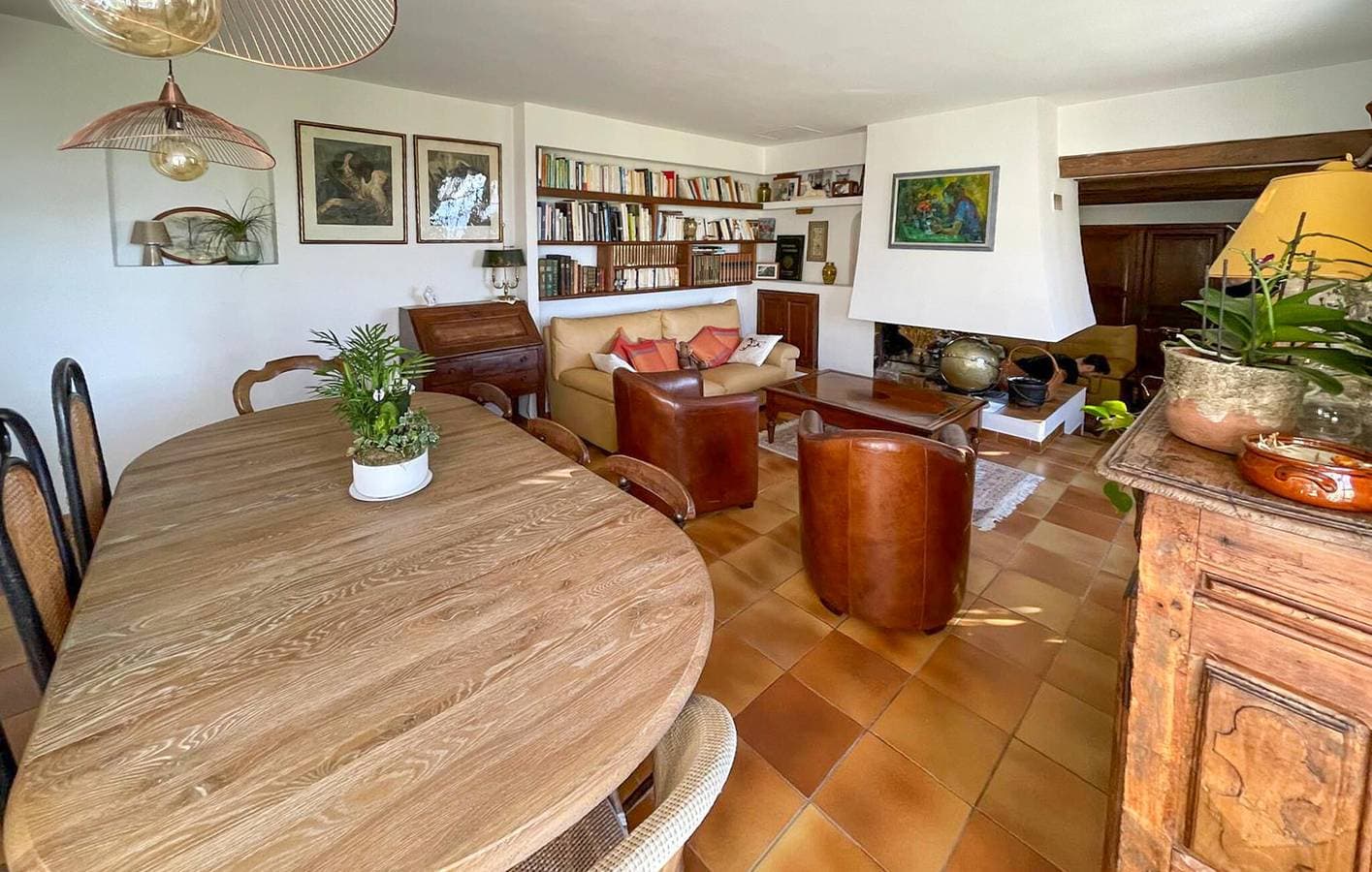 Foto 6 von 26: Moderne 2-Zimmer-Wohnung mit Pool und WLAN, in der Nähe von Moondi's und La Camandre