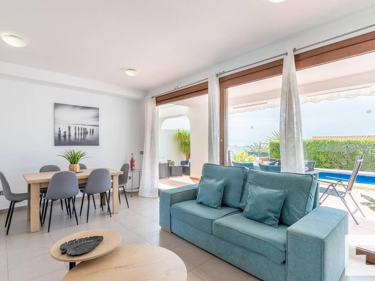 Foto 10 von 36: Moderne Villa in Calpe mit privatem Pool, WLAN, Klimaanlage und Parkplatz
