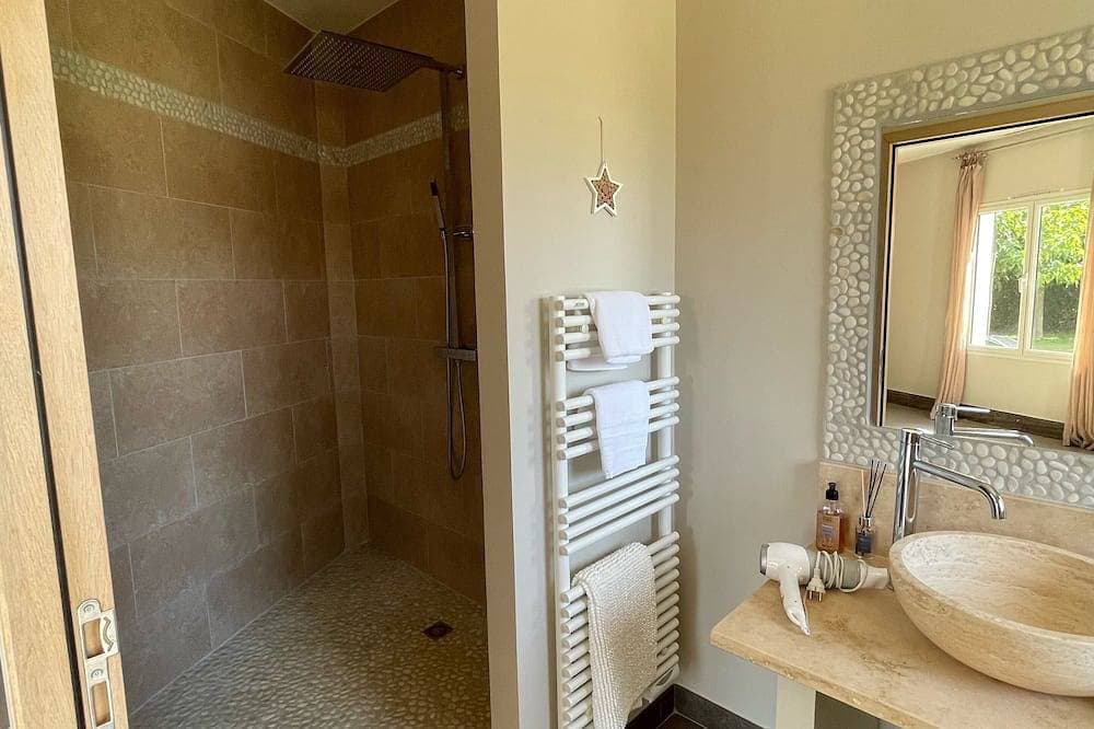 Foto 13 von 30: Spacieuse et luxueuse villa avec piscine