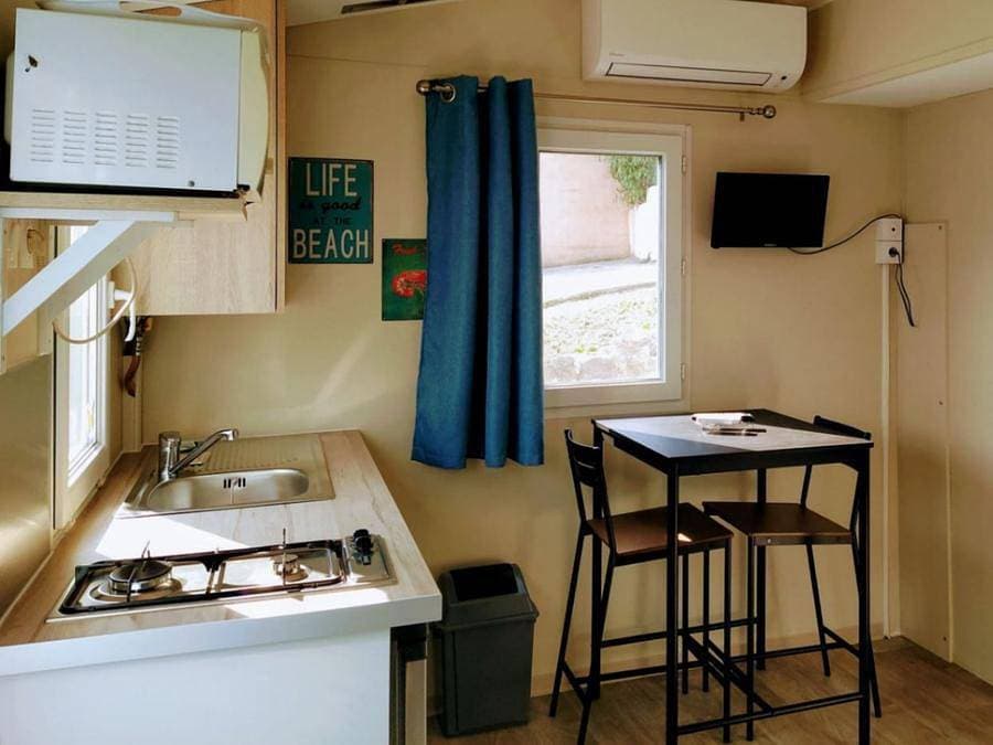Foto 3 von 40: Camping Parc des Fontanettes - Mobilheim 2 personen - Vernette Mh 18M² 1Ch 2Pers