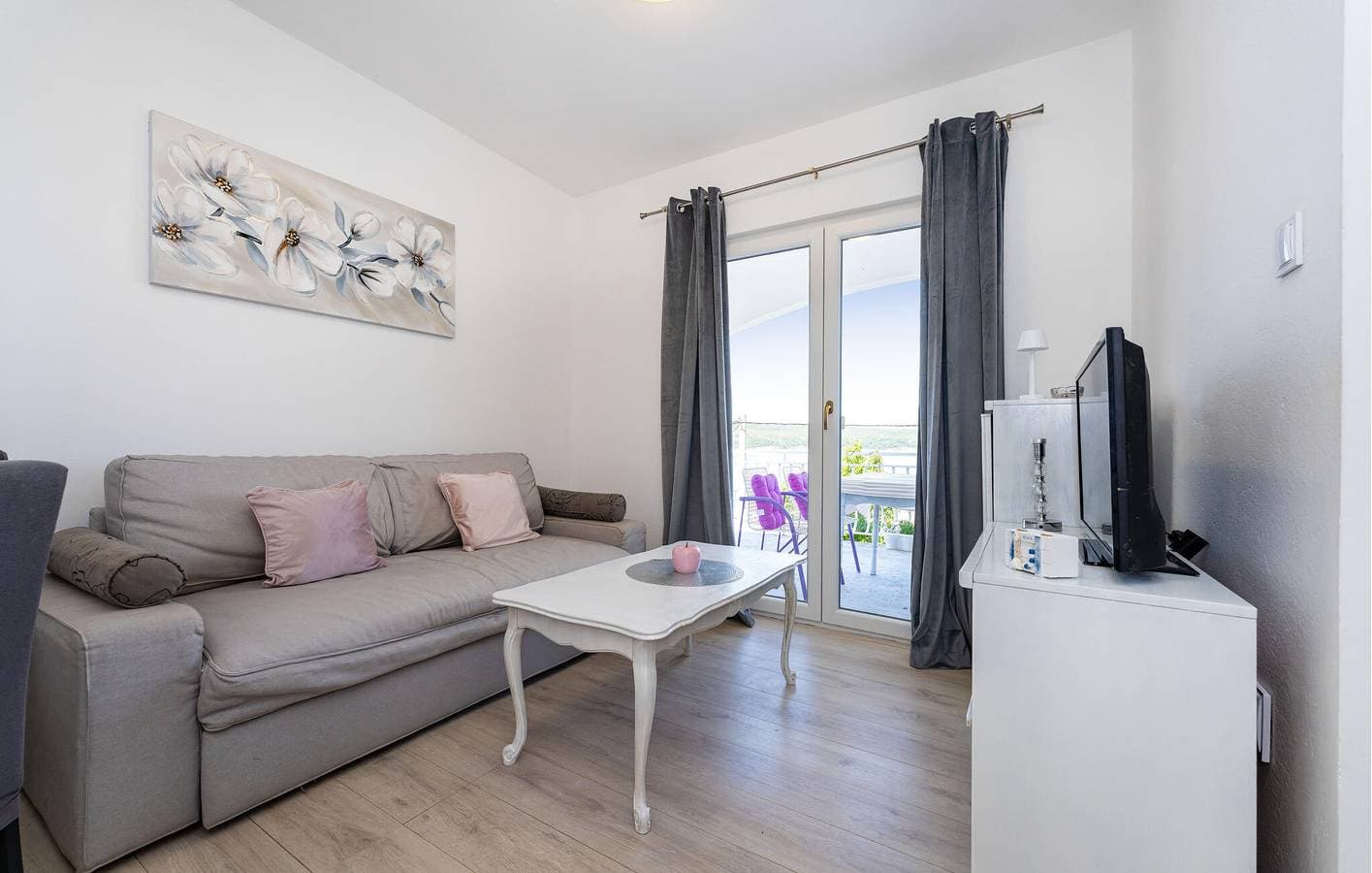 Foto 9 von 28: Gemütliche 140 m² große Wohnung mit Terrasse, in der Nähe der Küste und des Stadtzentrums