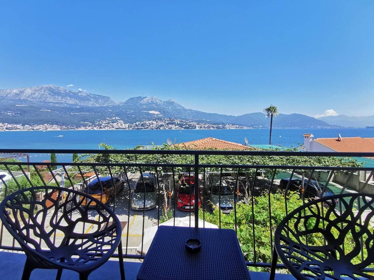 Foto 12 von 32: One-Bedroom Apartment with Balcony and Sea View