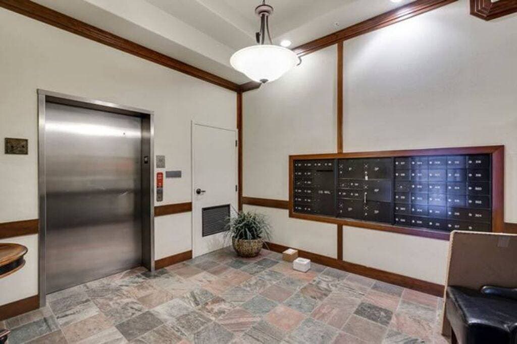 Foto 7 von 28: Riverstone Condo by Lake Cda~King Bed, Walk to Shops & Dining, Close to Downtown