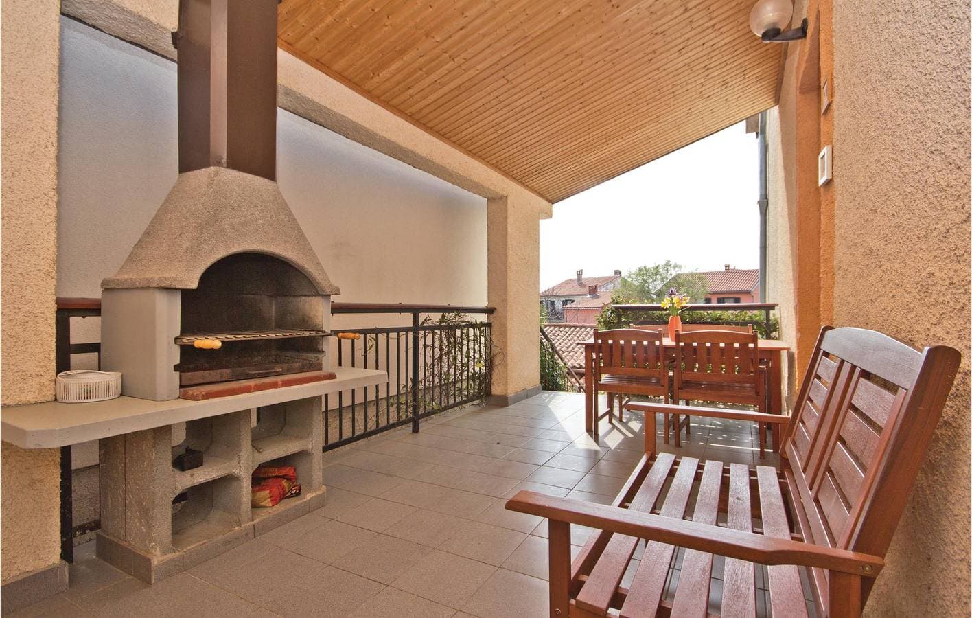 Foto 4 von 32: Gemütlich, 2,5 km vom Strand entfernt: Modernes Apartment mit 1 Schlafzimmer, Terrasse und WLAN