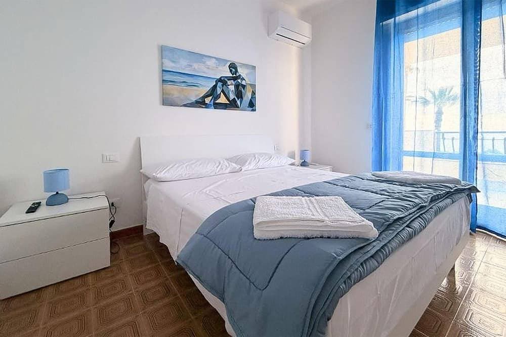 Foto 2 von 30: Gorgeous home in Arenella with house sea view