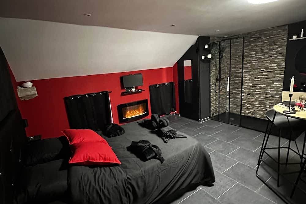 Foto 4 von 18: Love Room Avec Jacuzzi