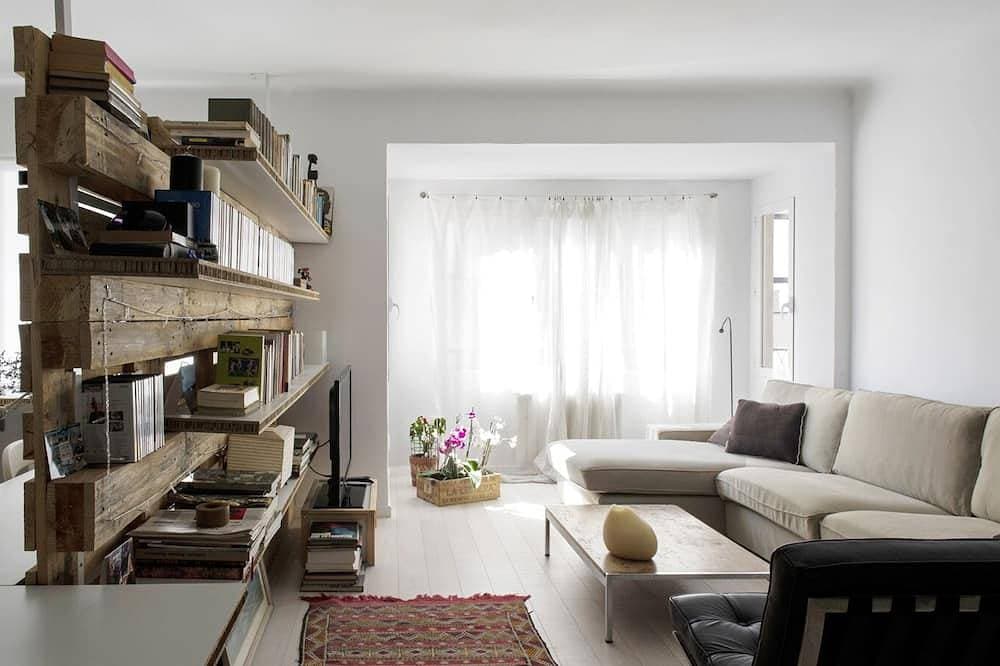 Foto 4 von 13: Design apartment for telecommuting and/or vacations.