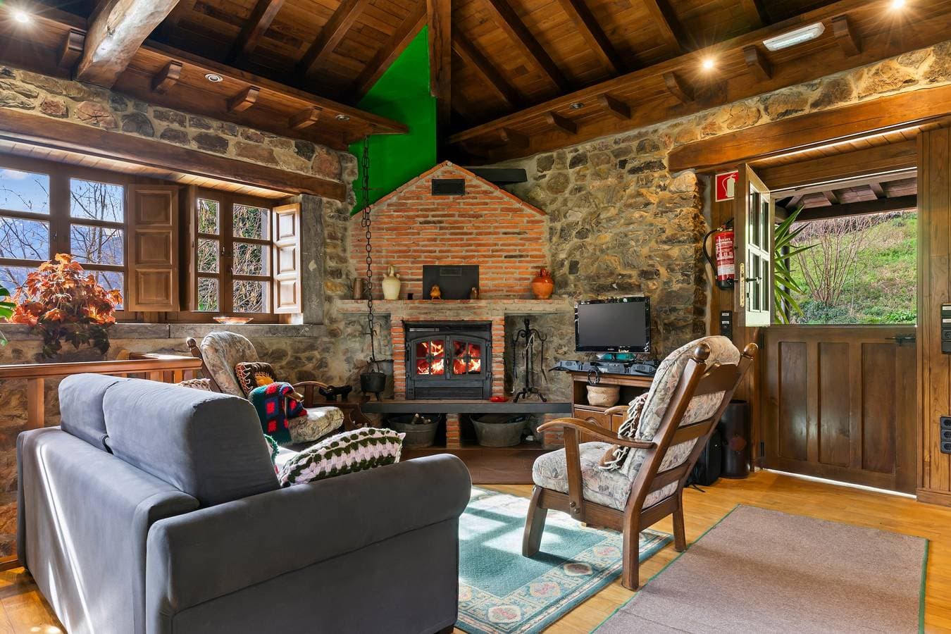 Foto 4 von 29: Finca 'La Casa De La Torre' mit Bergblick, privater Terrasse und Wi-Fi