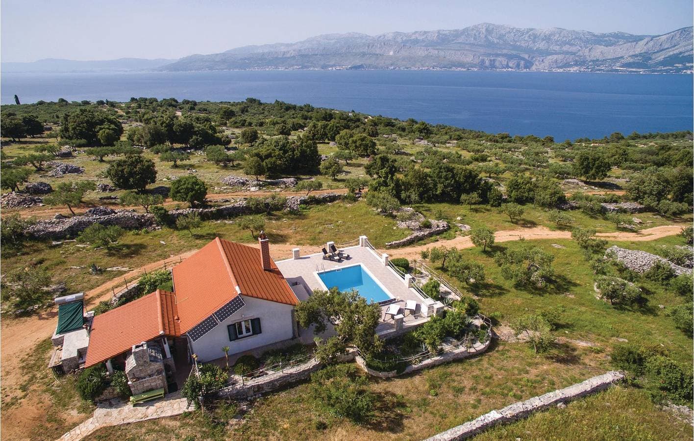 Foto 4 von 38: Gemütliche Ferienwohnung mit Pool, Terrasse und 2 km Entfernung zum Strand