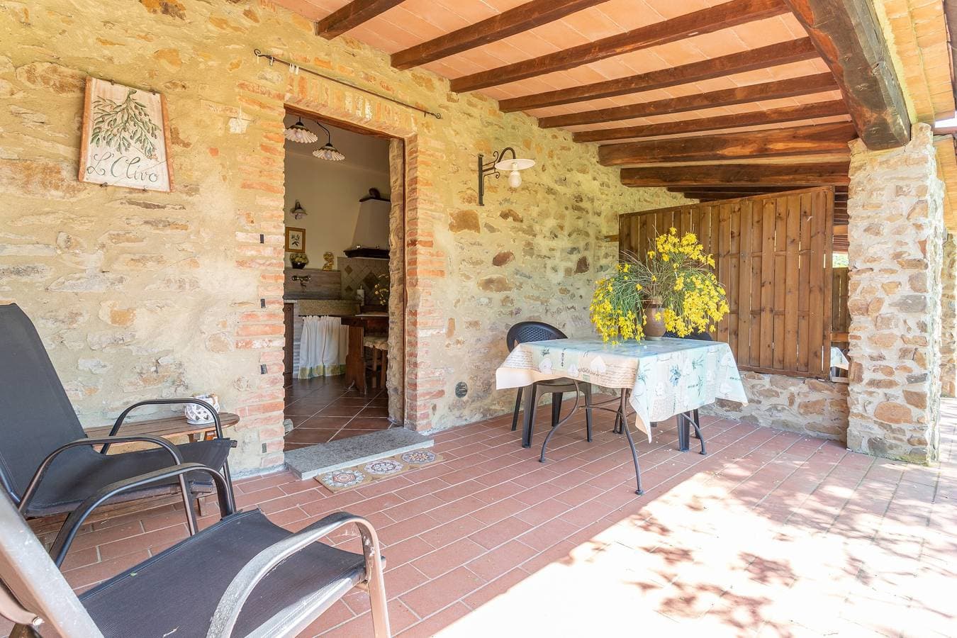 Foto 5 von 21: Ferienwohnung Olivo mit Terrasse, Gemeinschaftspool und WLAN