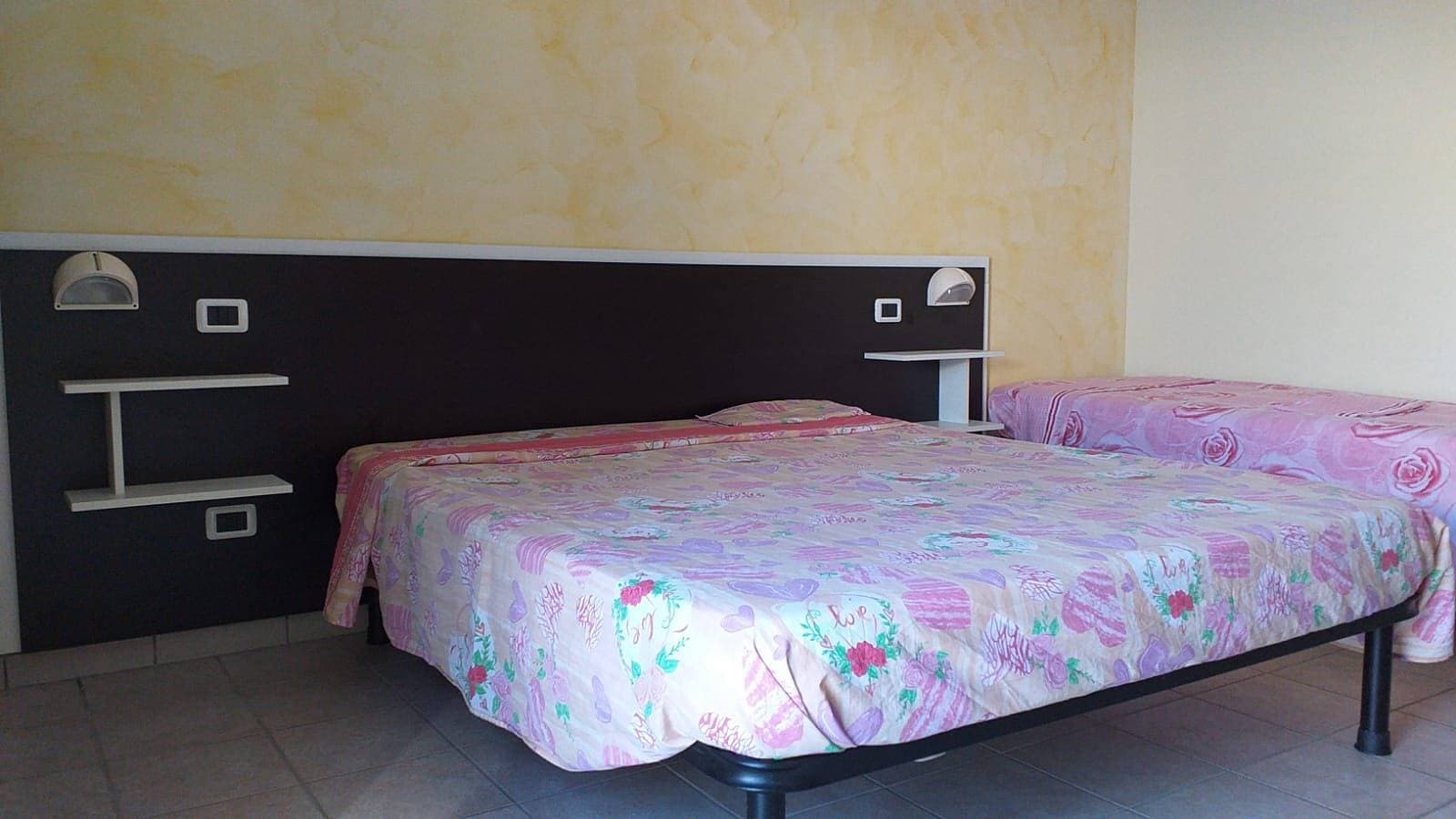 Foto 11 von 24: Geräumiges Doppelzimmer nur einen Steinwurf vom Meer entfernt