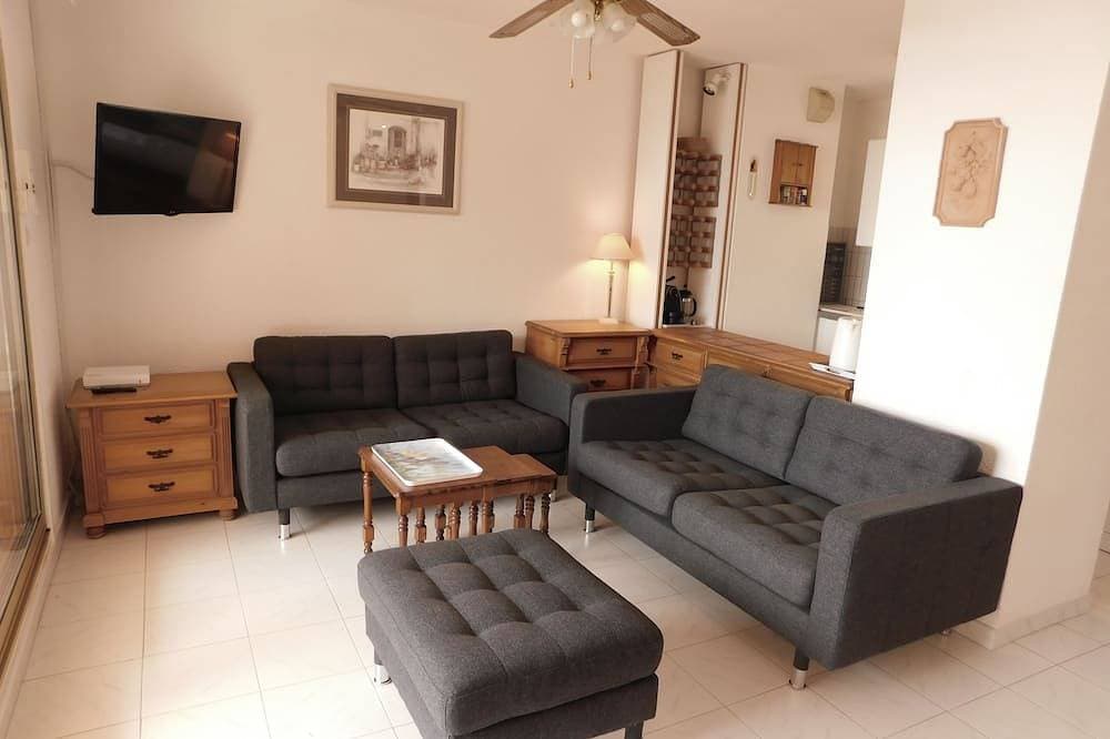 Foto 7 von 12: Große helle Wohnung mit Meerblick, 50 m vom Strandpool und Garage