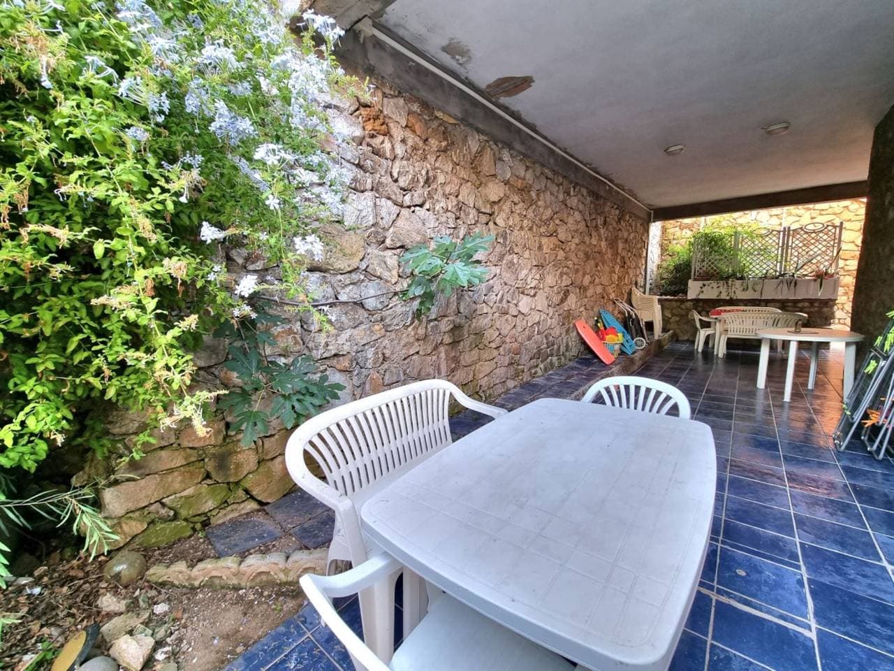 Foto 10 von 29: Ferienwohnung für 4 Personen mit Terrasse