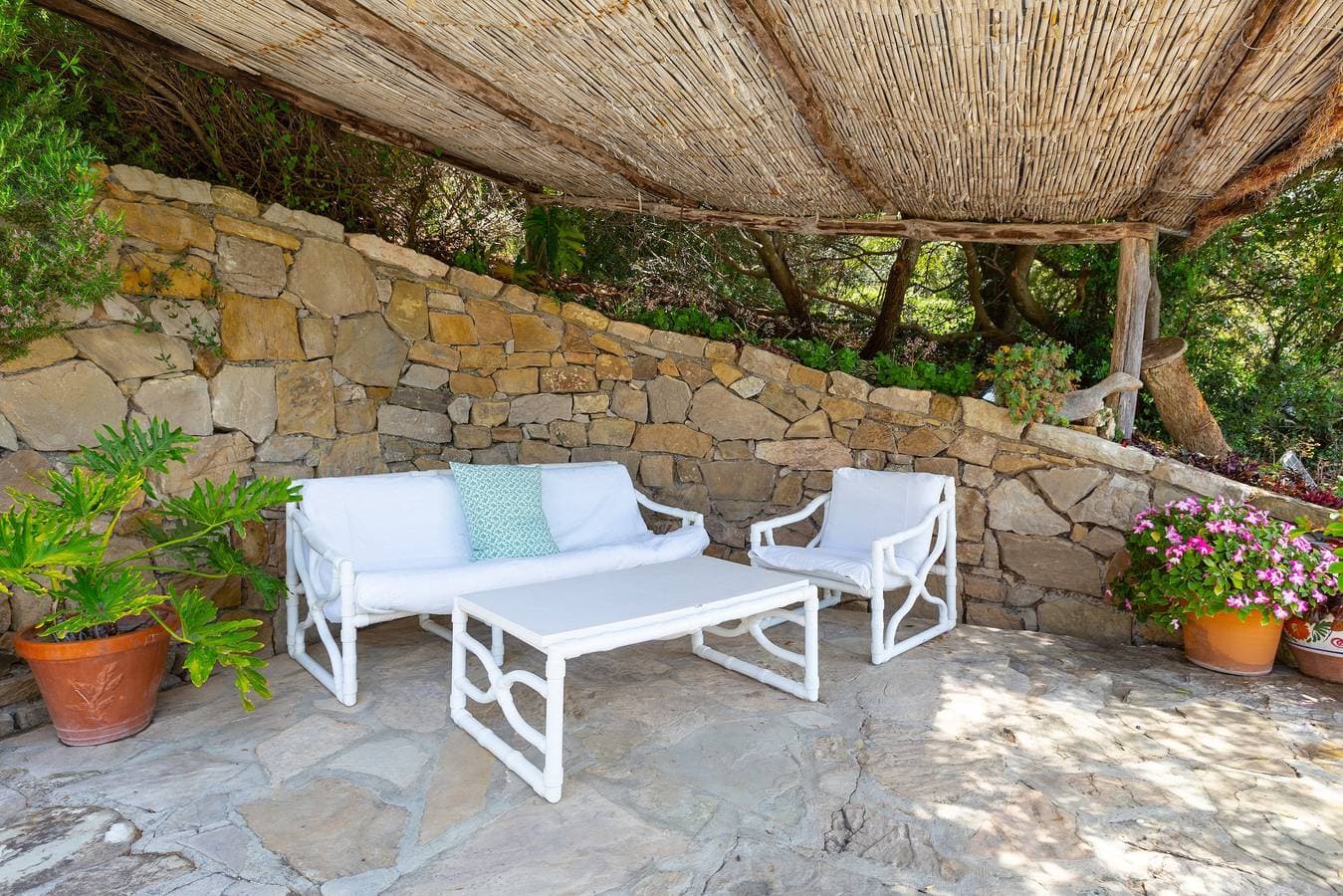 Foto 4 von 32: Ferienhaus „Los Algarrobos Gaucin“ mit Bergblick, Pool, Balkon & Terrasse
