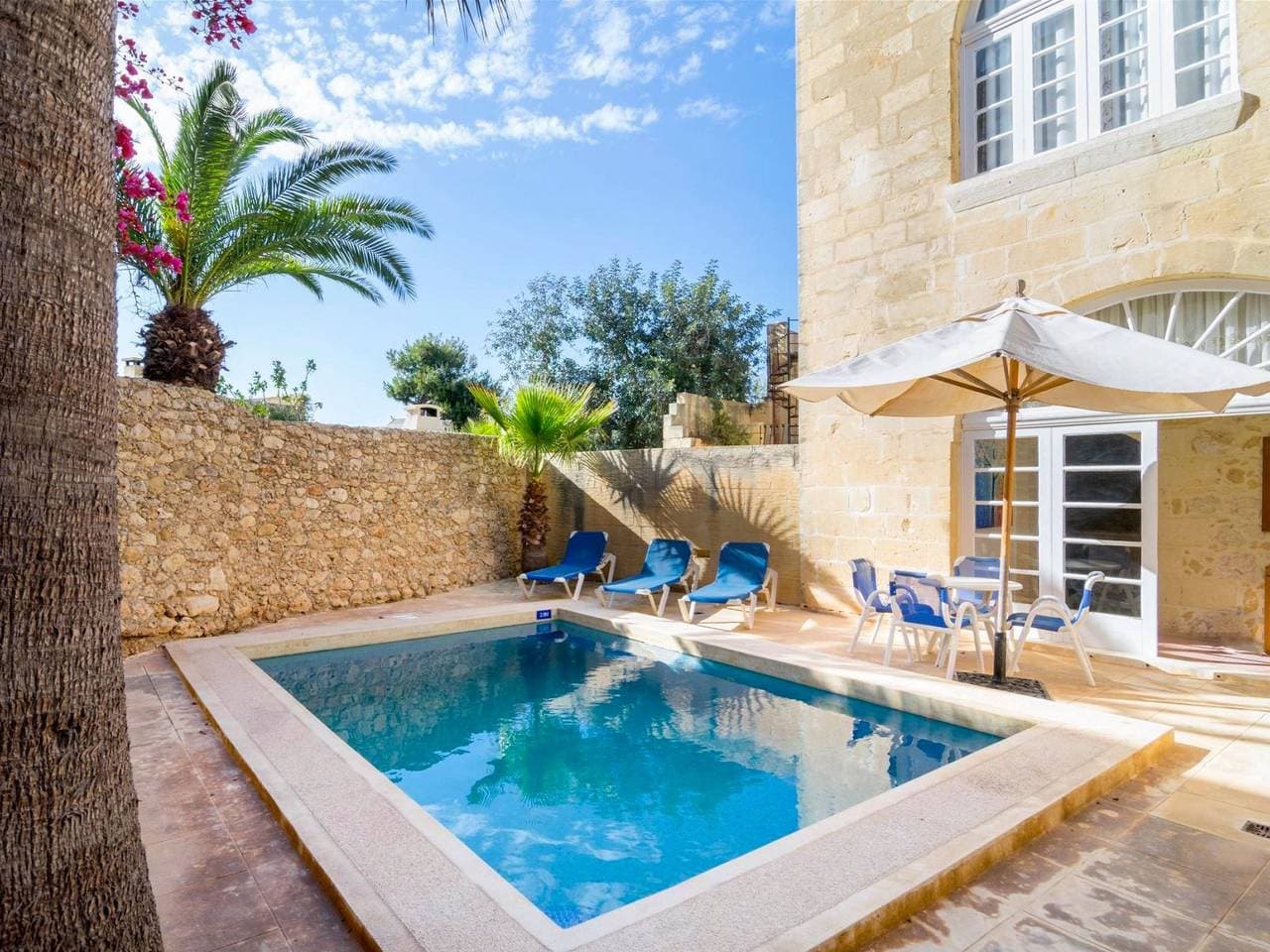 Foto 4 von 12: Villa für 5 Personen mit Pool