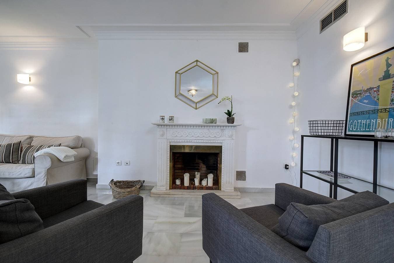 Foto 5 von 20: Apartment 'Wunderschön Neu Renovierte 3-Zimmer-Wohnung' mit Bergblick, WLAN und Klimaanlage