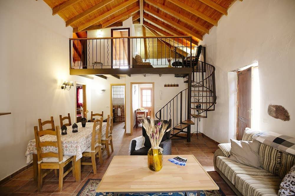 Foto 9 von 28: Schönes traditionelles Haus in ländlicher Umgebung