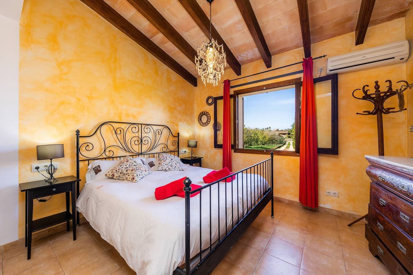 Foto 7 von 27: Haustierfreundliche "Finca Pep" mit Pool und WLAN