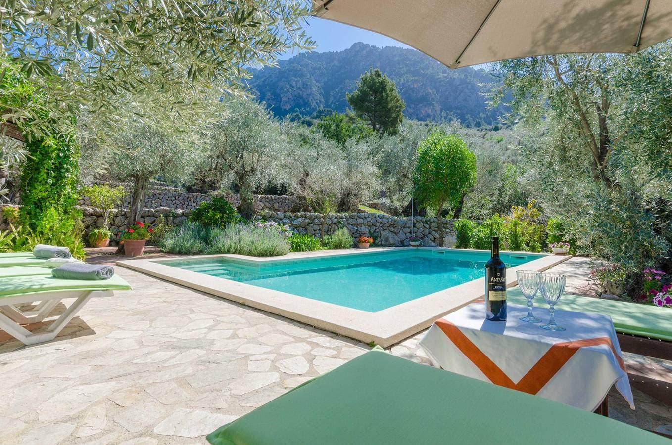 Foto 7 von 47: S'Olivaret  - Ferienhaus mit privaten Pool in Fornalutx. WiFi gratis