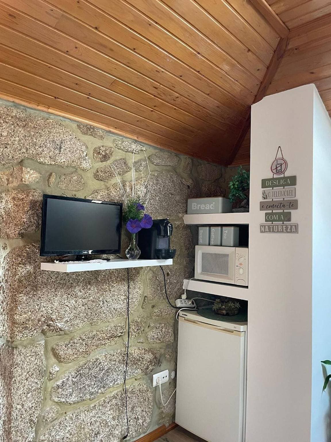 Foto 11 von 32: Ferienhaus 'Casa Da Quelha' mit Bergblick, WLAN und Klimaanlage