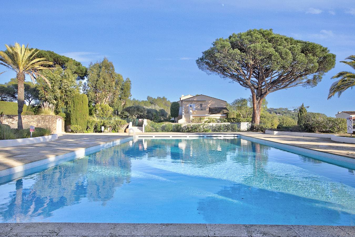 Foto 11 von 27: Studio Pinet - Near St Tropez - Pool