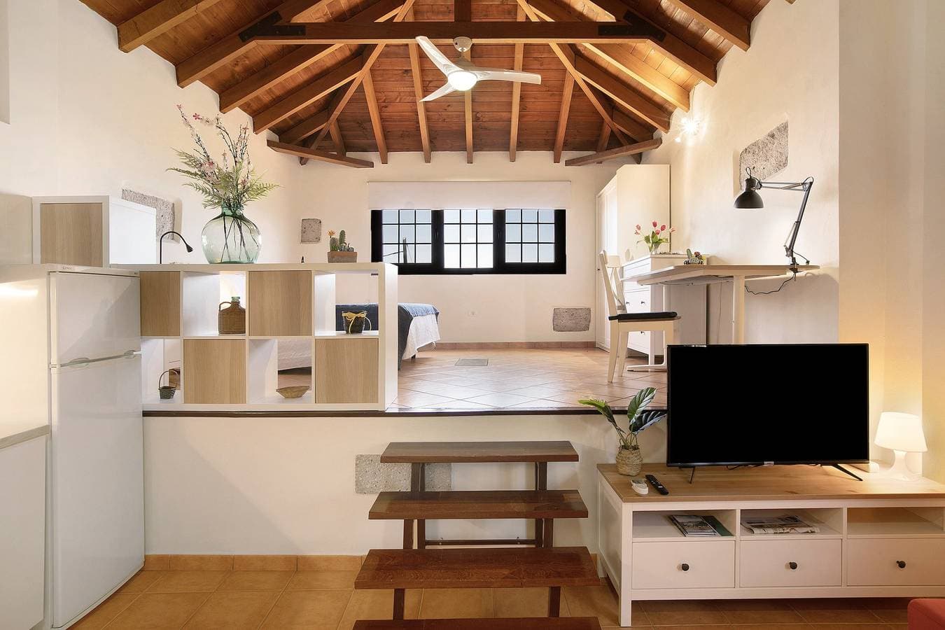 Foto 12 von 27: Ferienhaus „Las Tres Palmeras“ mit Bergblick, Gemeinschaftspool und WLAN