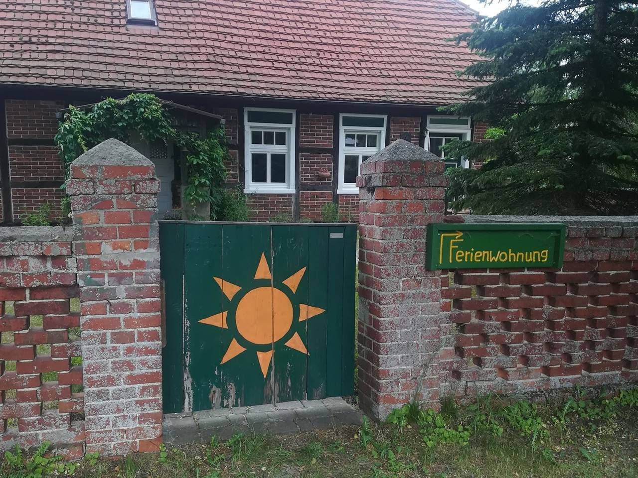 Foto 2 von 13: Alte Schule Nausdorf - Ferienwohnung mit 53 qm, 1 Schlafzimmer, 1 Wohn-/Essbereich, max. für 2 Personen