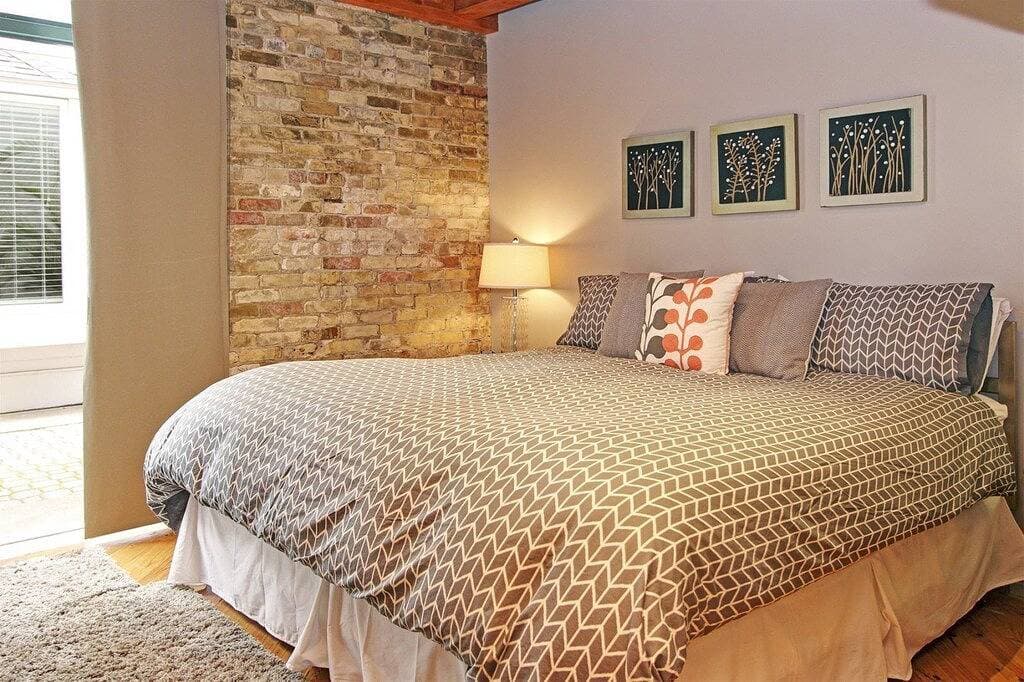 Foto 3 von 8: Wunderschönes, sehr einzigartiges Zuhause auf dem Hügel in der Innenstadt von Saugatuck