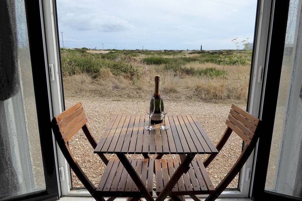 Foto 12 von 27: Mistral Coastal Cabin - Dungeness, sleeps 2/3 - Pass the Keys
