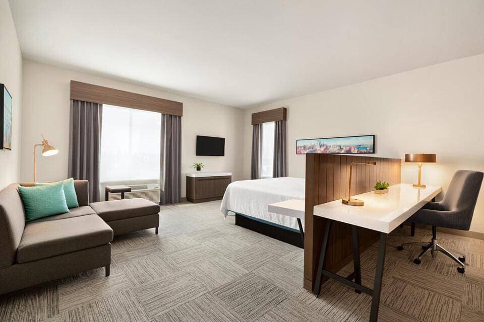 Foto 2 von 6: Hotel für 4 Personen mit Pool