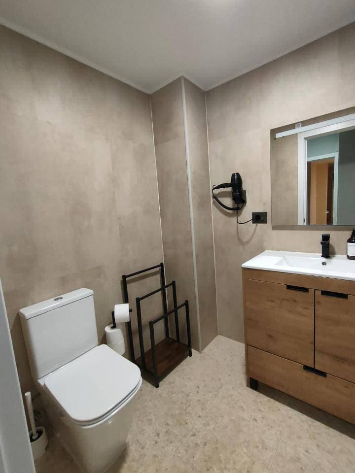 Foto 11 von 38: Three-Bedroom Apartment with Sea View
