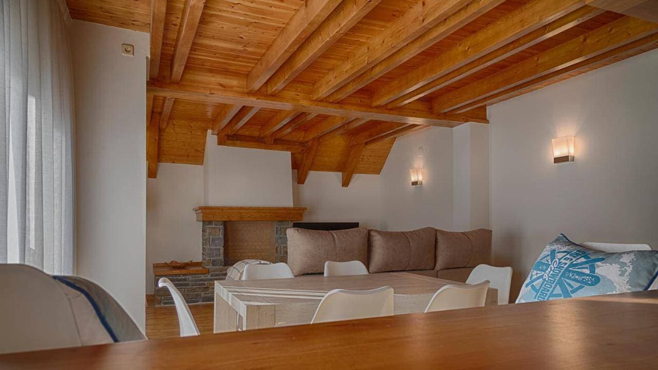 Saplan Real Estate LAUJÒ 1
