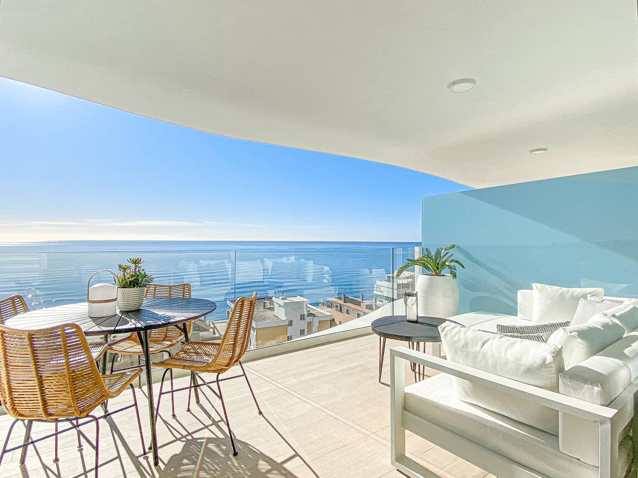 Amazing Sea Views - The Wave, Brand new apartment 1
